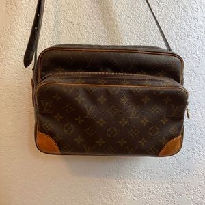 Louis Vuitton crossbody bag